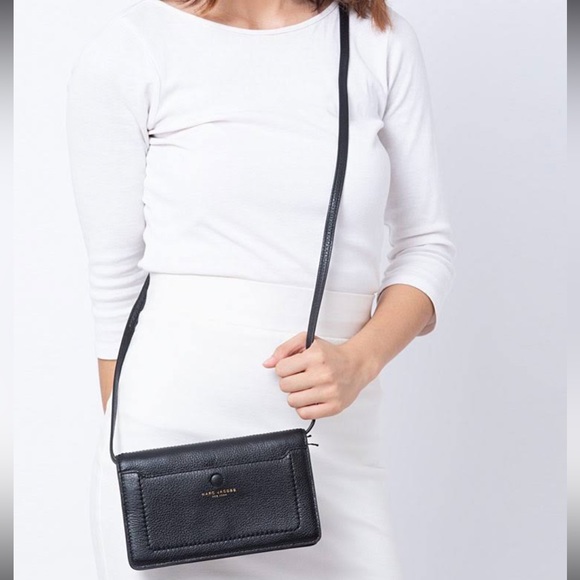 Marc Jacobs Empire City STR crossbody wallet black slim handbag - Picture 3 of 14